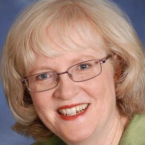 Meet your Posher, Carolyn